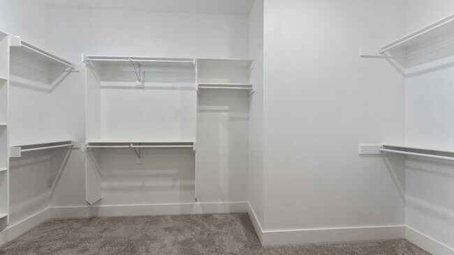 Building Photo - "Charming 3-Bedroom Retreat with Granite Elegance & Cozy Fireplace in Farmington!"