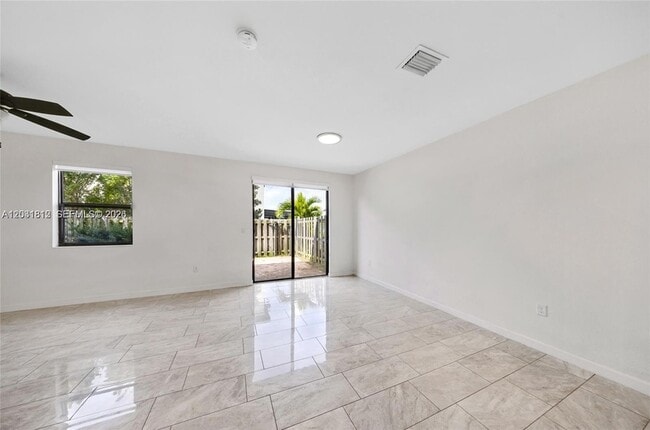 Building Photo - 25272 SW 115th Ave