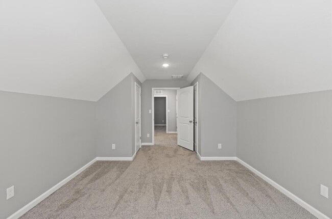 Building Photo - 6076 Arbor Wds Wy