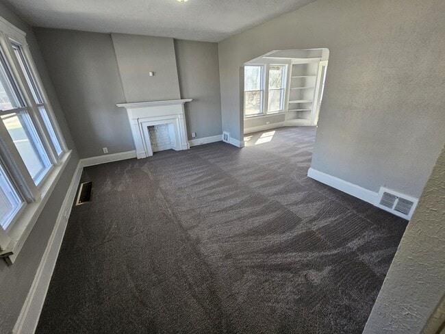 Building Photo - 11008 Kinsman Rd