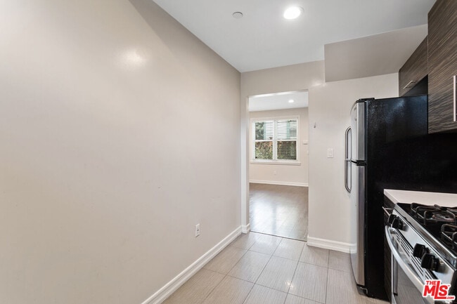 Building Photo - 2317 Scarff St