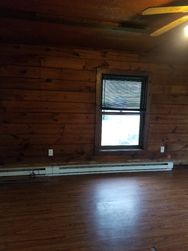 Building Photo - 204 Sellersville Dr