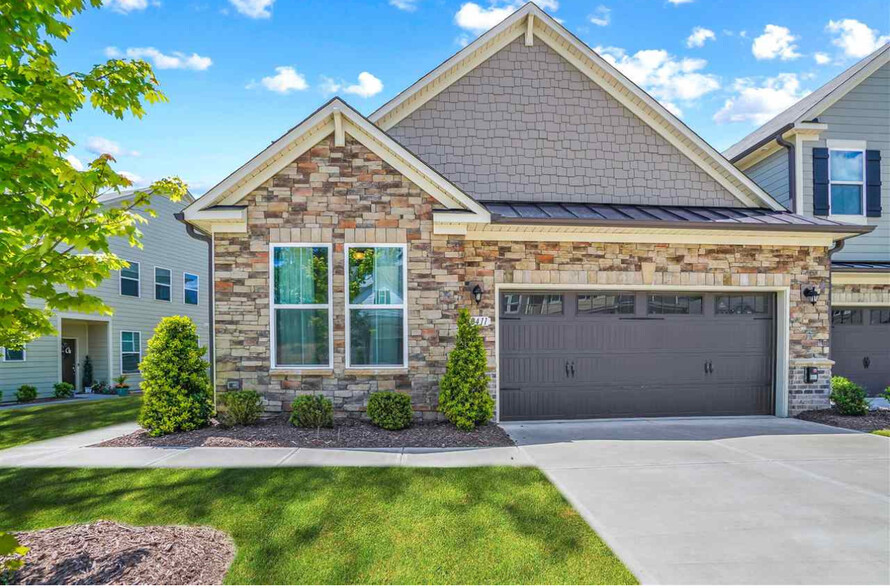 Primary Photo - 3411 Antler View Dr