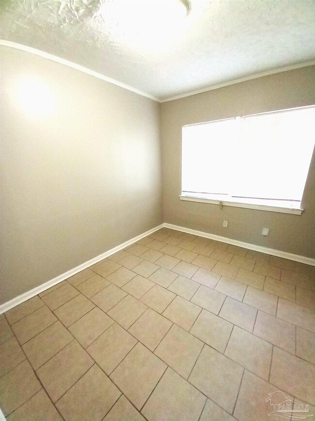 Building Photo - 9 Besma Dr