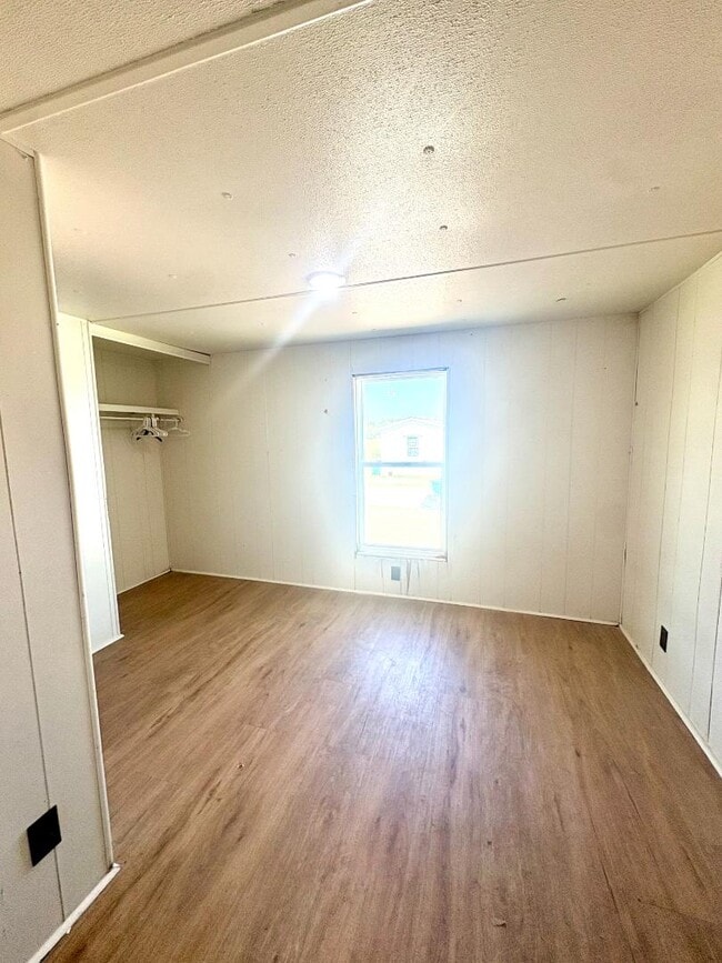 Building Photo - 150 Private Road 1610