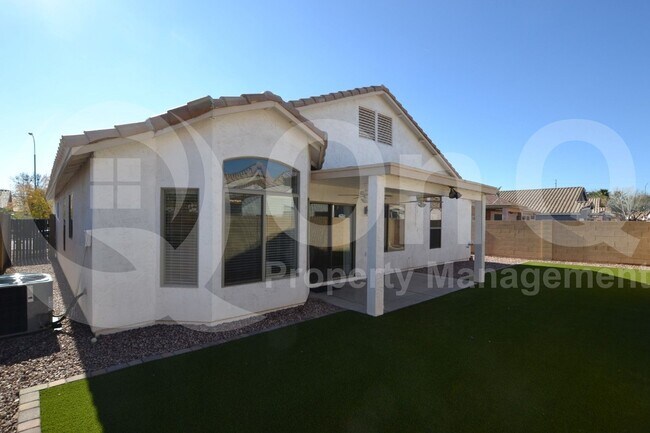 Building Photo - 534 E Ironwood Dr