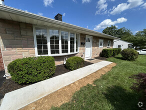 Building Photo - 104 Elmwood Rd