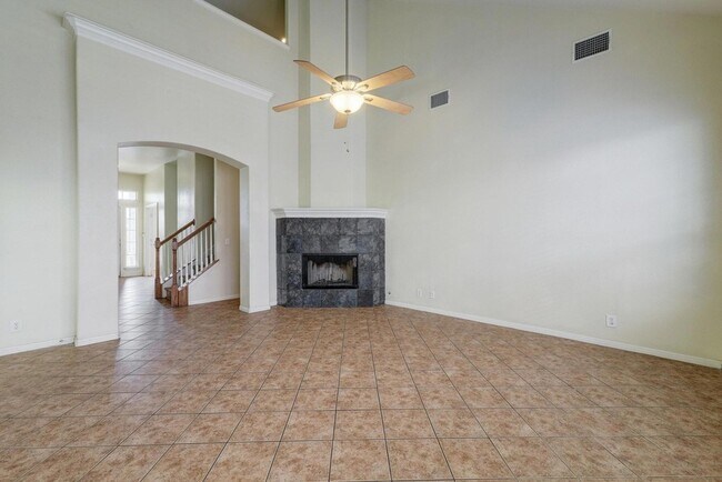 Building Photo - 5102 Caswell Ave