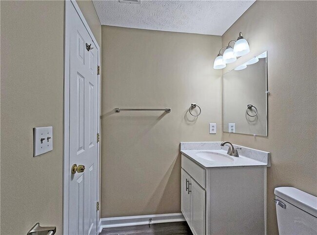 Building Photo - 6627 Banbury Ct NW