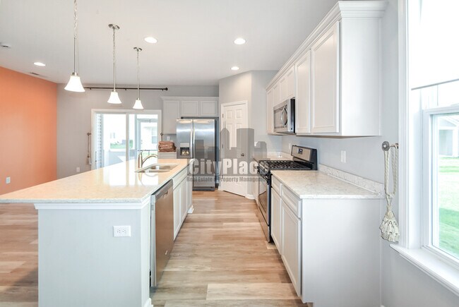 Building Photo - 6279 Wonder Ln