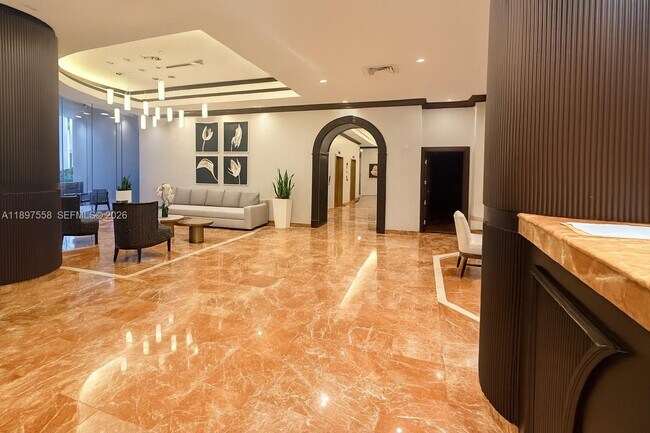 Building Photo - 3610 Yacht Club Dr