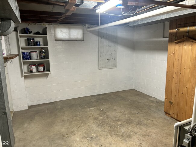 Building Photo - 472 N 17th St