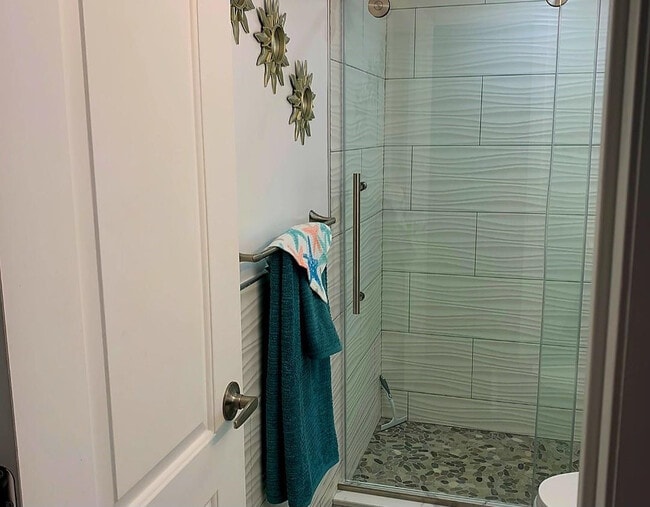 Building Photo - 300 Duck Key Dr