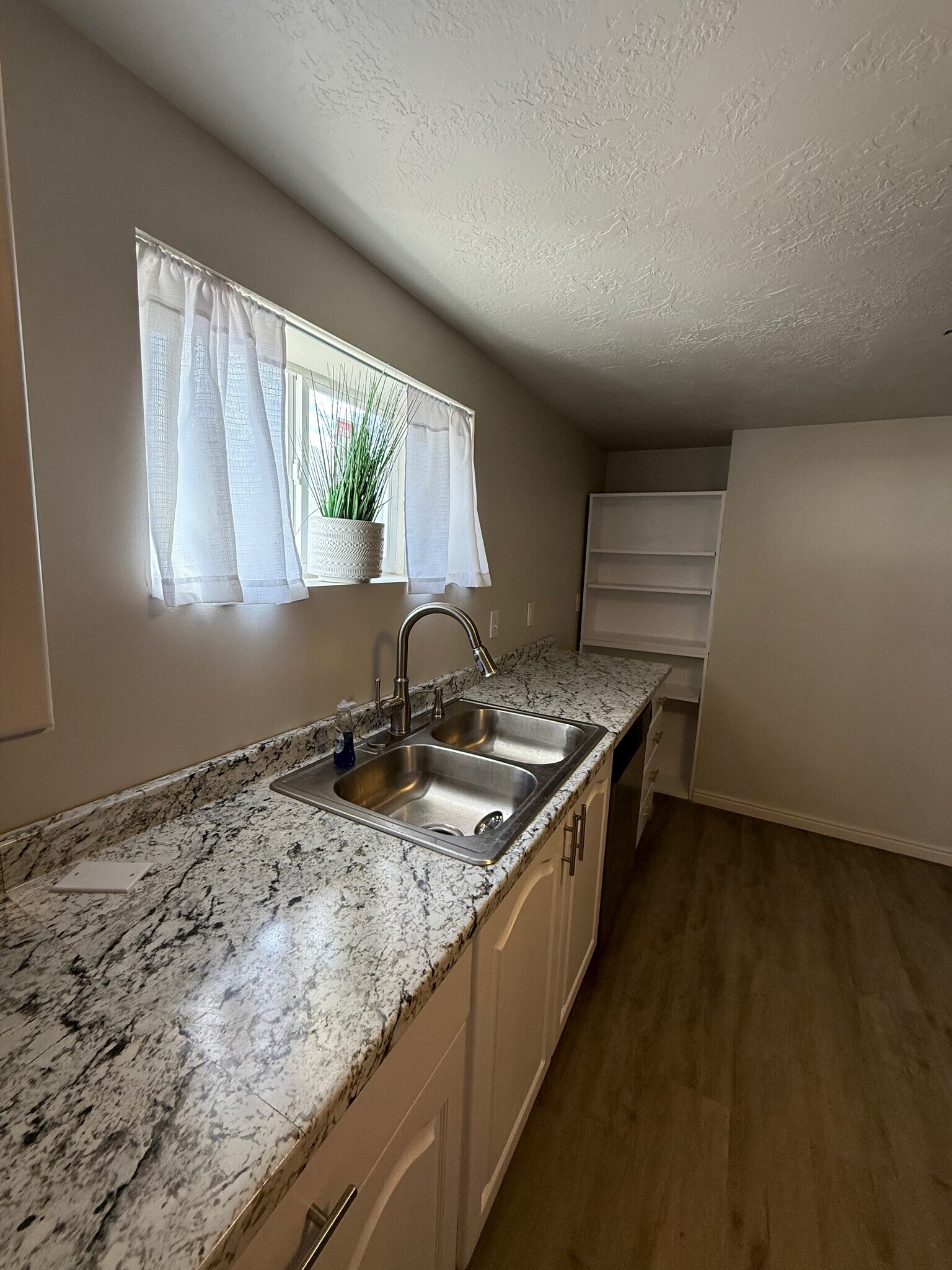 Building Photo - 1105 W 10550 S