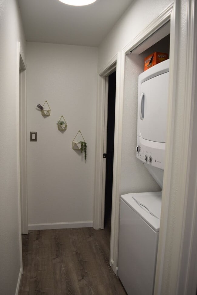 Building Photo - Haleakala Gardens Furnished ground floor 3bd 2ba