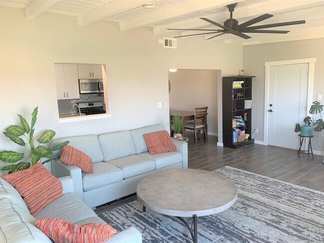 Building Photo - COMING SOON!! ***BEAUTIFUL 3 BEDROOM 2 BATH AVAILABLE IN SAN DIEGO***