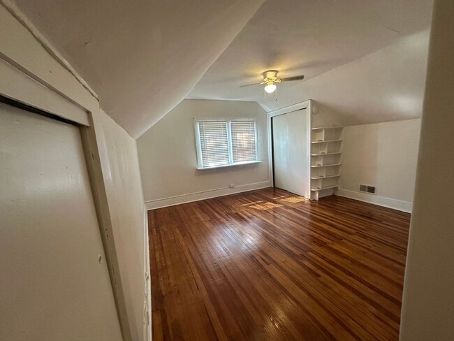Building Photo - Charming 4 Bedroom House in Bedford