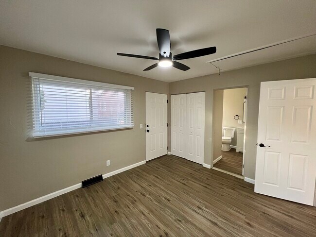 Building Photo - 3317 Bampton Ave