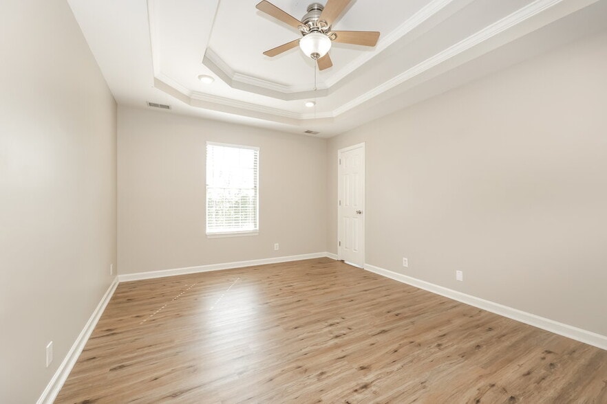 Building Photo - 6536 Broken Bow Dr