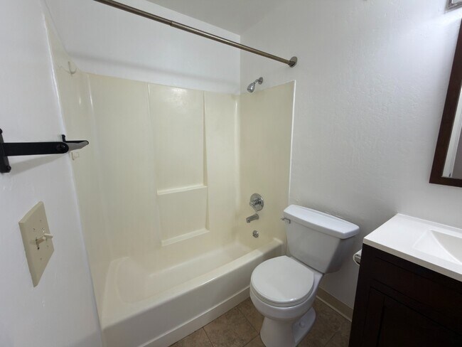 Building Photo - Spacious 3BR/2BA Single Family Home | 2-Car Garage + Great San Jose Location