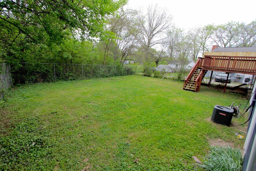 Building Photo - 2502 Woodyhill Dr