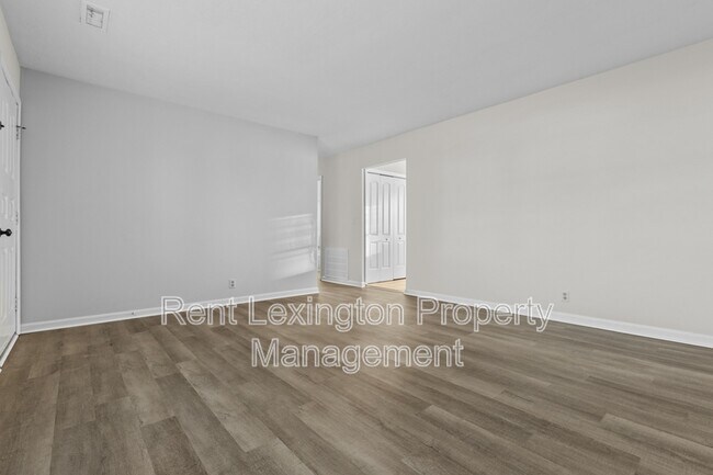 Building Photo - 608 McCurdy Ct