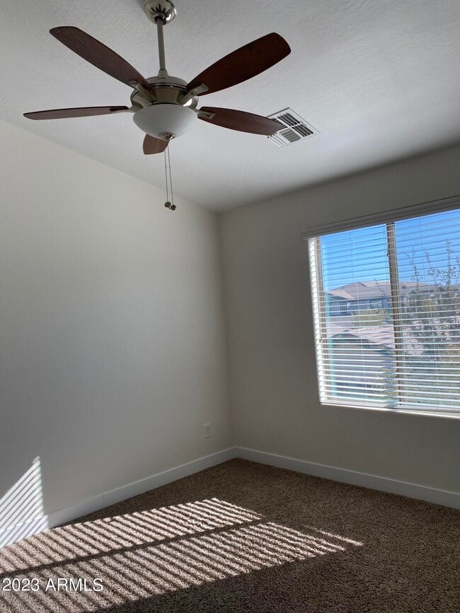 Building Photo - 2725 E Mine Creek Rd