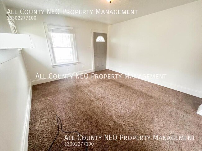 Building Photo - 1217 Dietz Ave