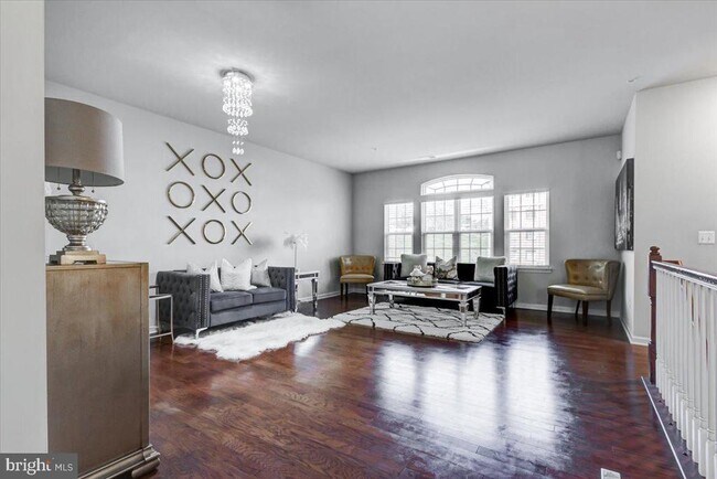 Building Photo - 3550 Briarwood Dr