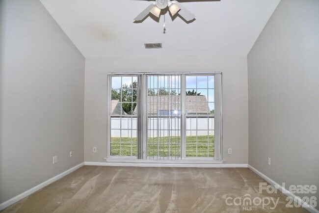 Building Photo - 7531 Double Springs Ct