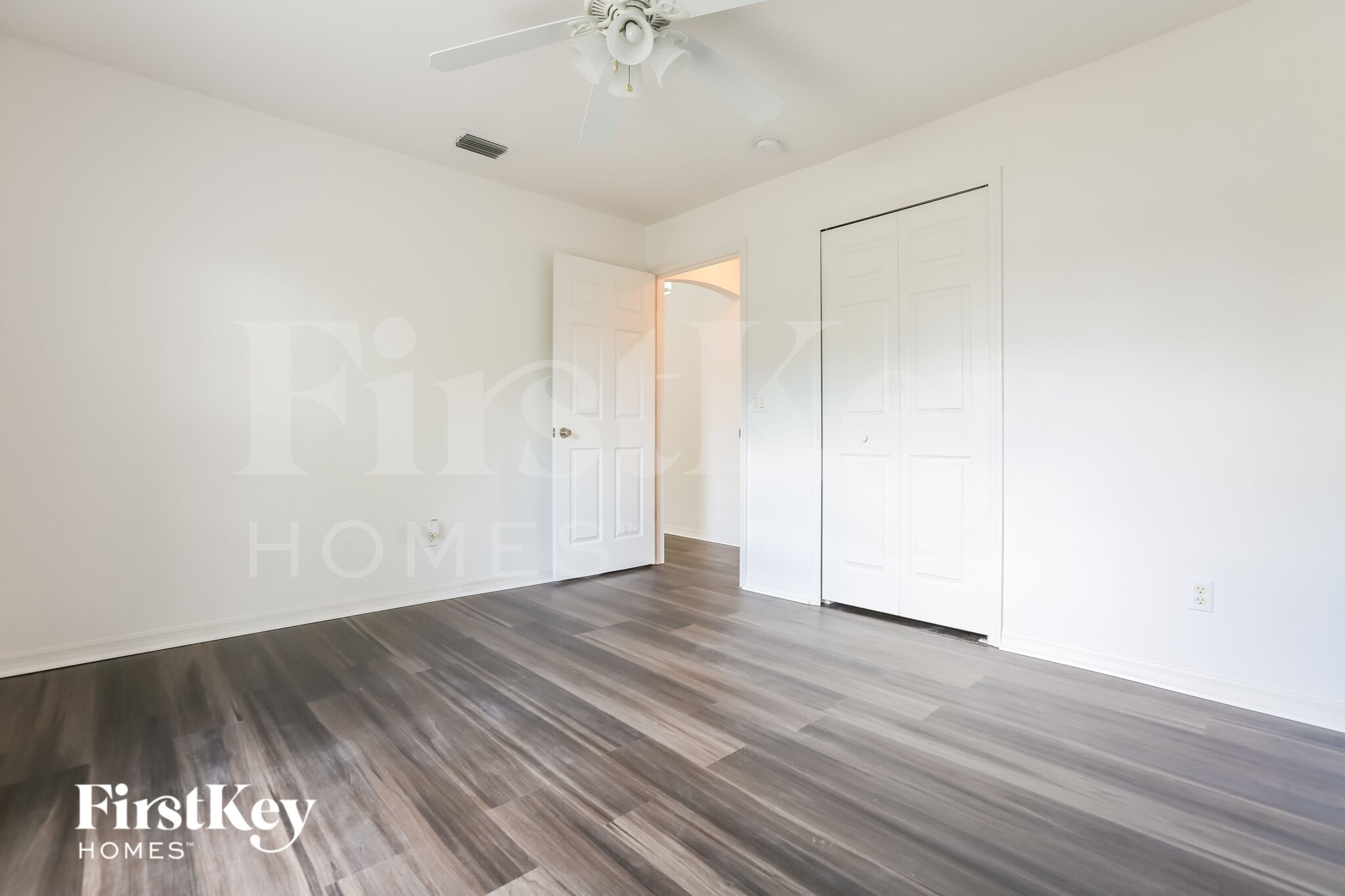 Building Photo - 11092 Vanessa Ave