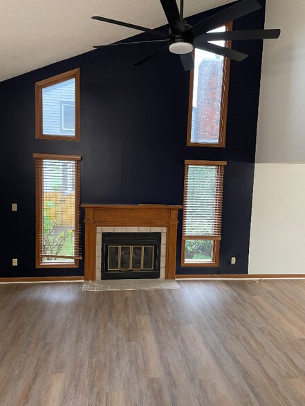 Building Photo - 254 Dominion Dr