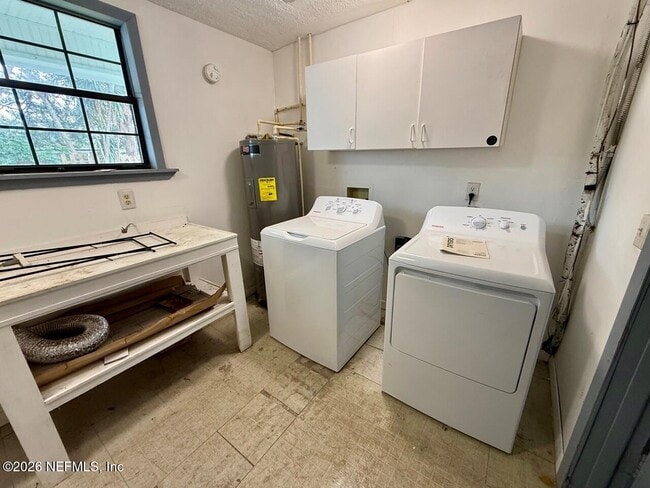 Building Photo - 222 7th St