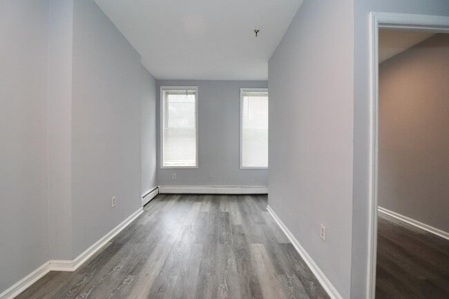 Building Photo - 108 Adams St