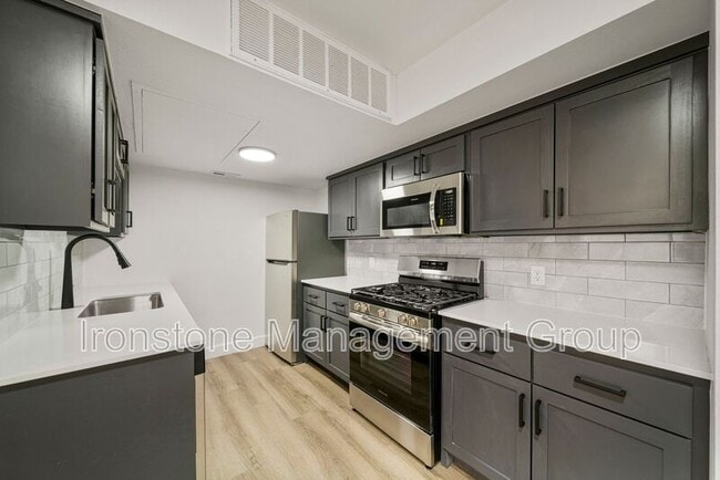 Building Photo - 4509 E 31st St