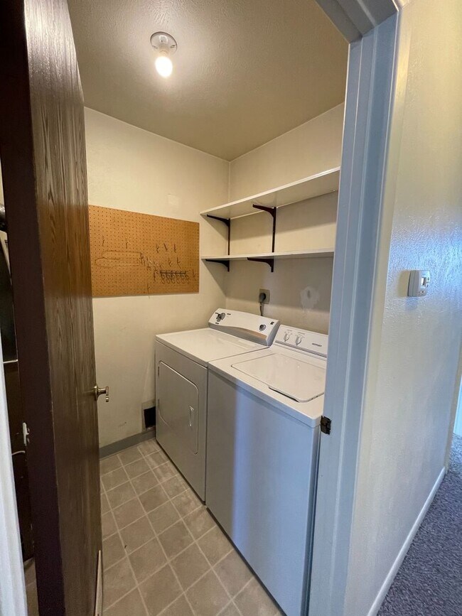 Building Photo - 2bed/1bath Condo in North Boulder!