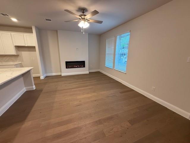 Building Photo - 317 Blackthorne Dr