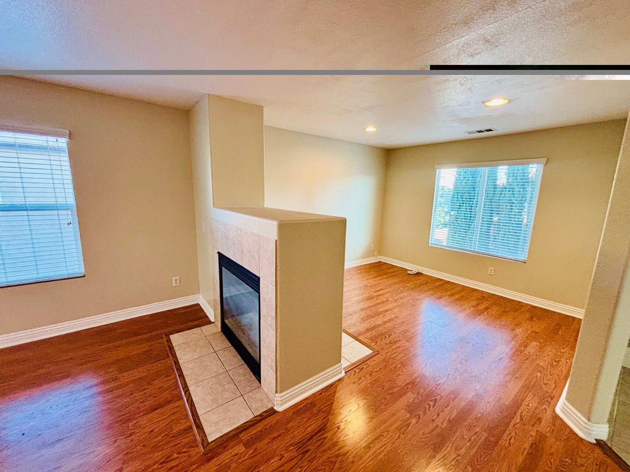 Building Photo - 2064 W Avenue K6