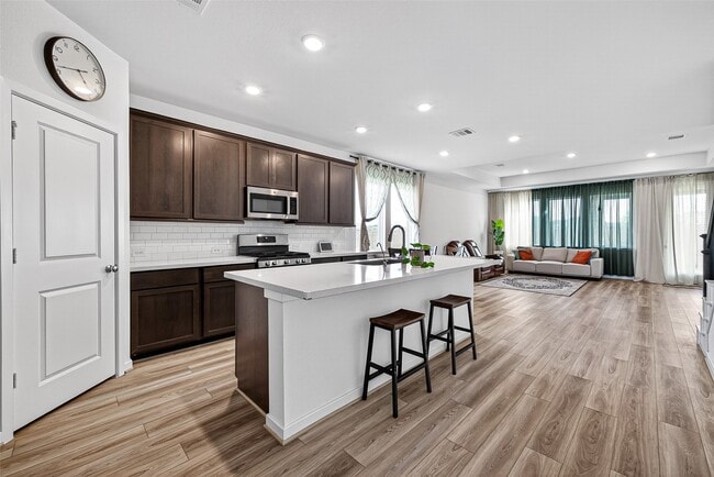 Building Photo - 21831 Tallulah River Dr