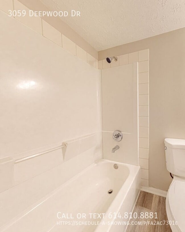 Building Photo - 3059 Deepwood Dr