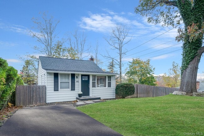 Primary Photo - 120 Lookout Dr