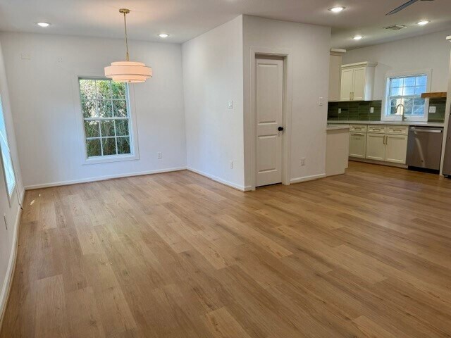 Building Photo - 808 Oakhurst St