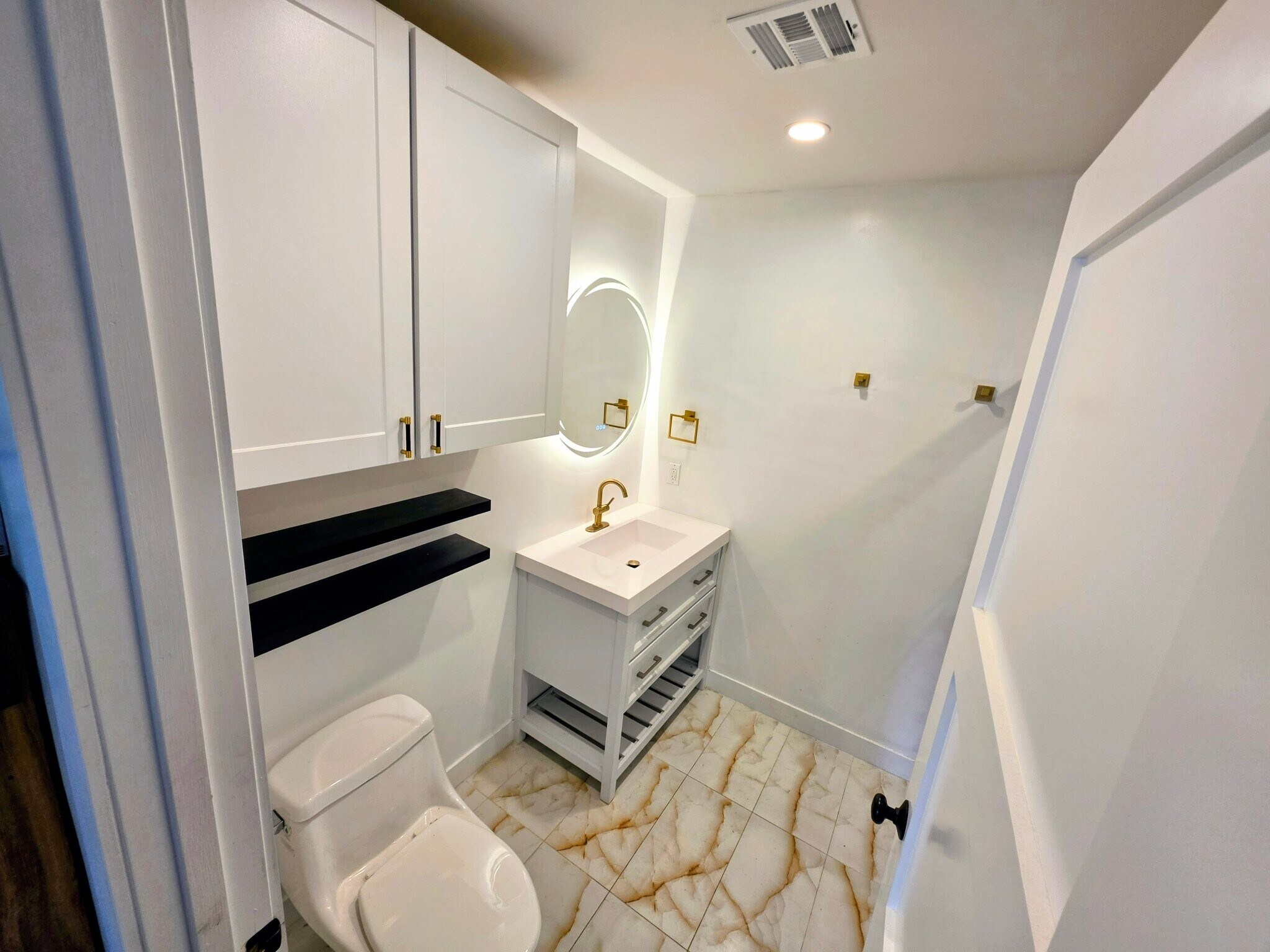 Building Photo - 14929 Titus St