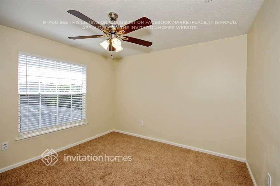 Building Photo - 13032 Marsh Fern Dr