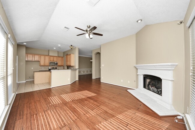 Building Photo - 10118 Heron Meadows Dr