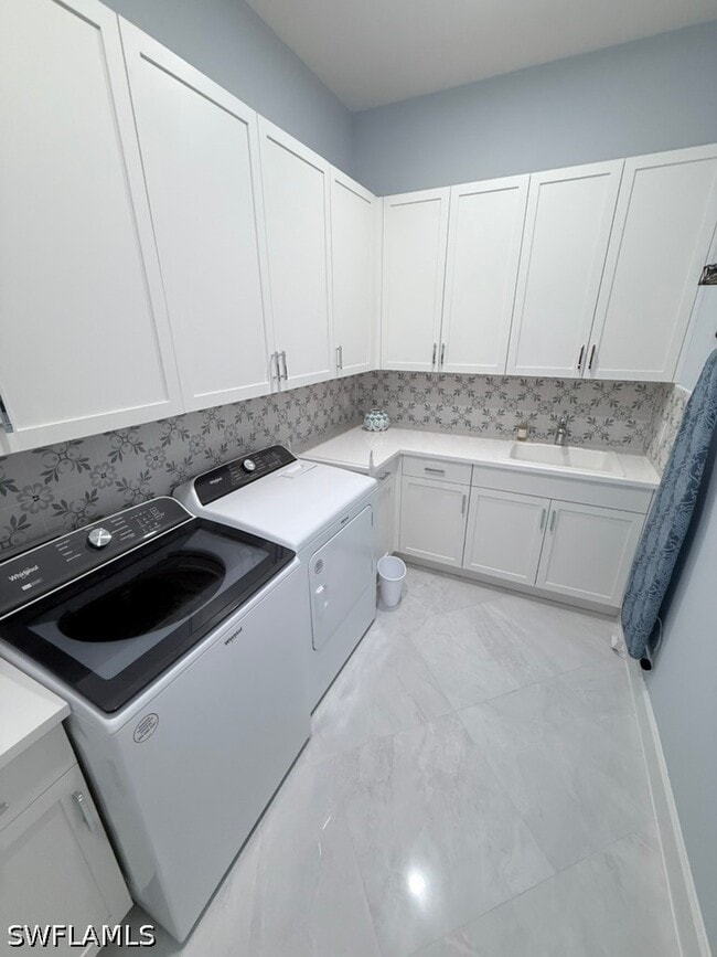 Building Photo - 8963 Gustavia Ct
