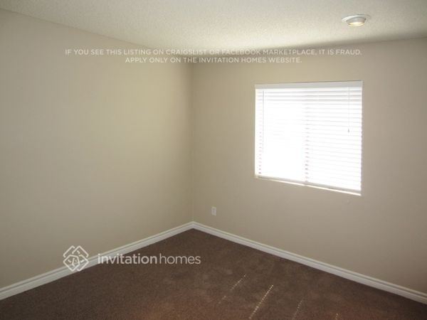 Building Photo - 11322 Fernwood Ave