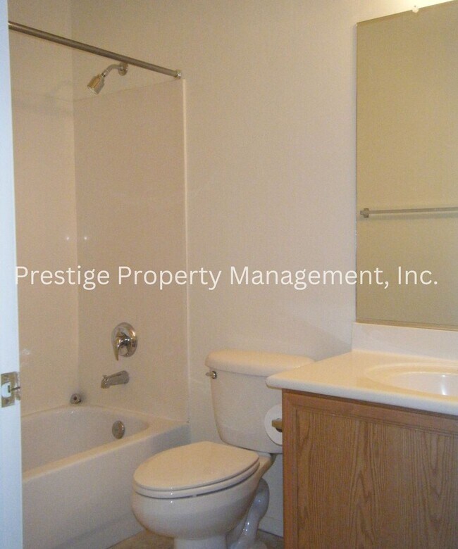 Building Photo - 3/2 Spacious Vail Home, Must See!