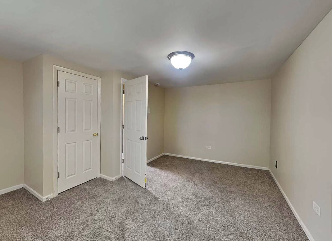Building Photo - 9308 Nordica Ave