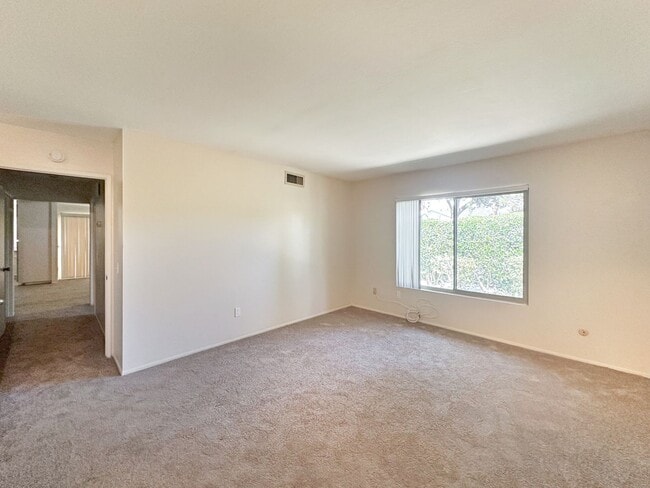 Building Photo - SD: Spacious 2BD/2BA Condo in Rancho Bernardo with Club Amenities, 2-Car Garage & Private Patio